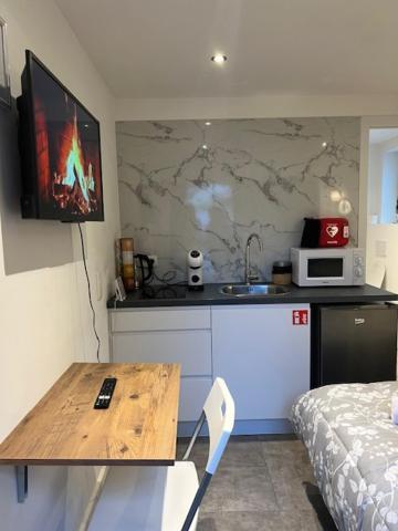 Отель Cosy Мехелен Экстерьер фото